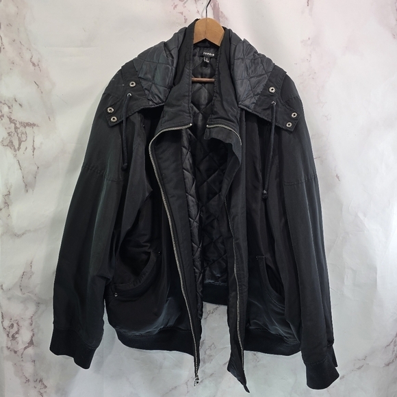 Torrid Jacket Womens 6 6X Black Coat Hooded Bomber Shell Quilted Synthetic - Picture 14 of 15